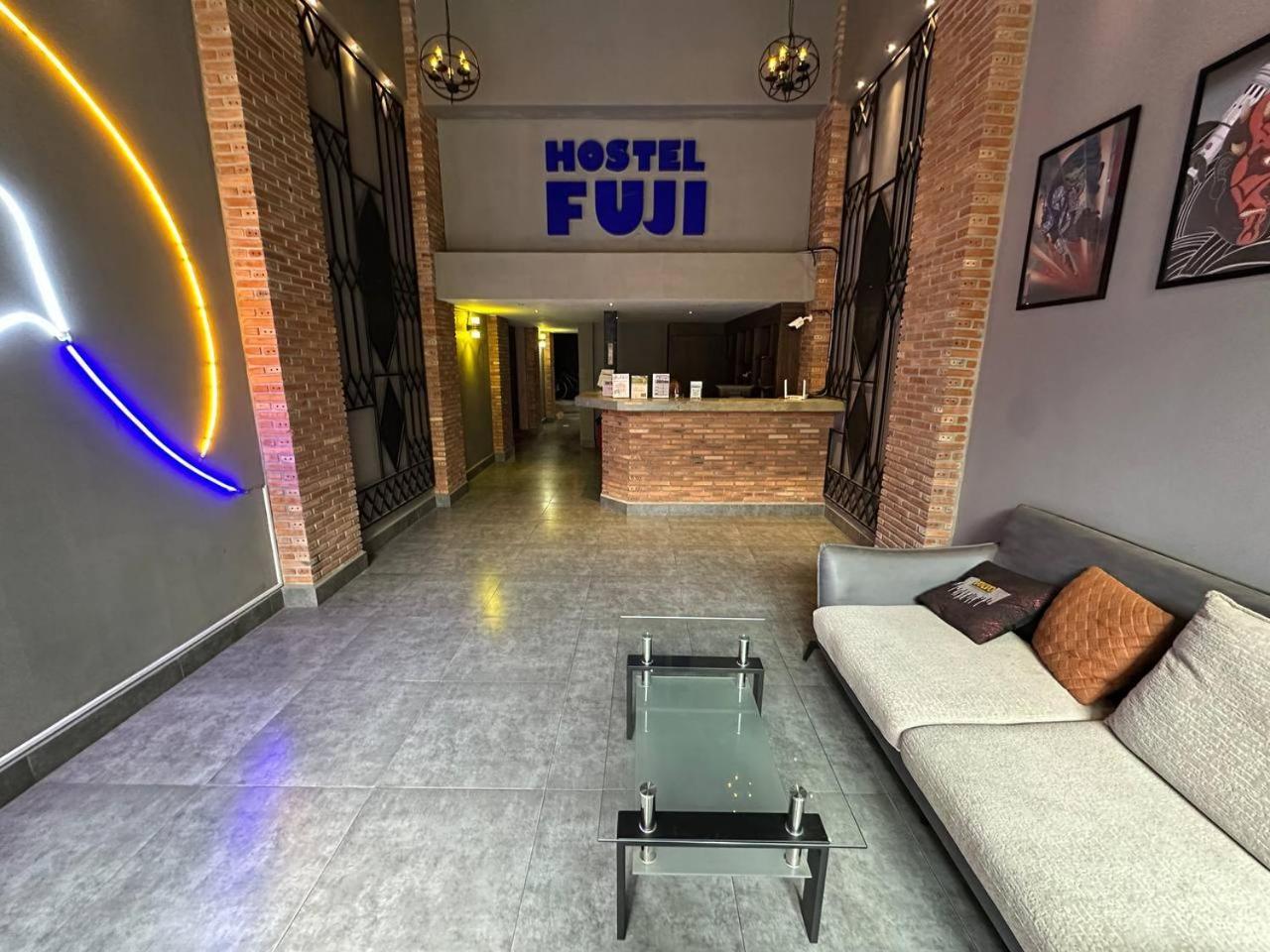 Hostel Fuji Phnom Penh Eksteriør billede